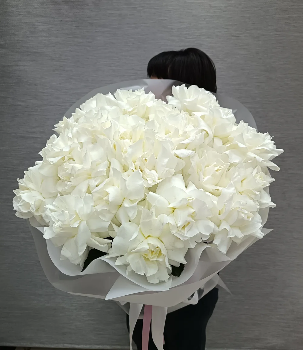 Букет из белоснежной французской розы 25 шт. XXL